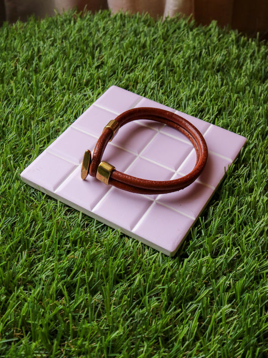 [MISFIT/SAMPLE] Friendship Leather Bracelet | 8" BROWN + BRASS