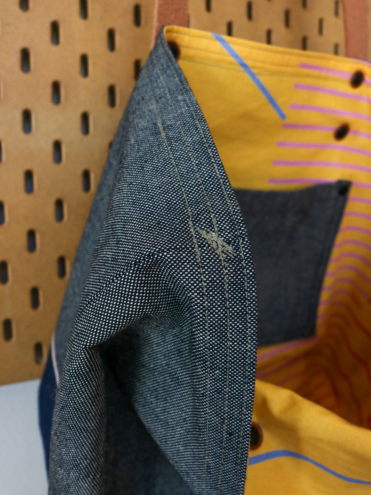 [MISFIT/SAMPLE] Denim Tote Bag | JOY