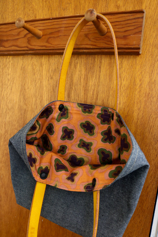 Lil Bag | LAVA LAMP