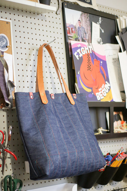 Quilted-Bottom Tote Bag | 3-D
