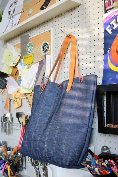 Quilted-Bottom Tote Bag | 3-D