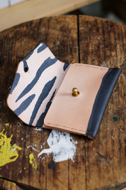 [MISFIT/SAMPLE] Lil' Leather Card Pocket | BUTTERFLY EFFECT