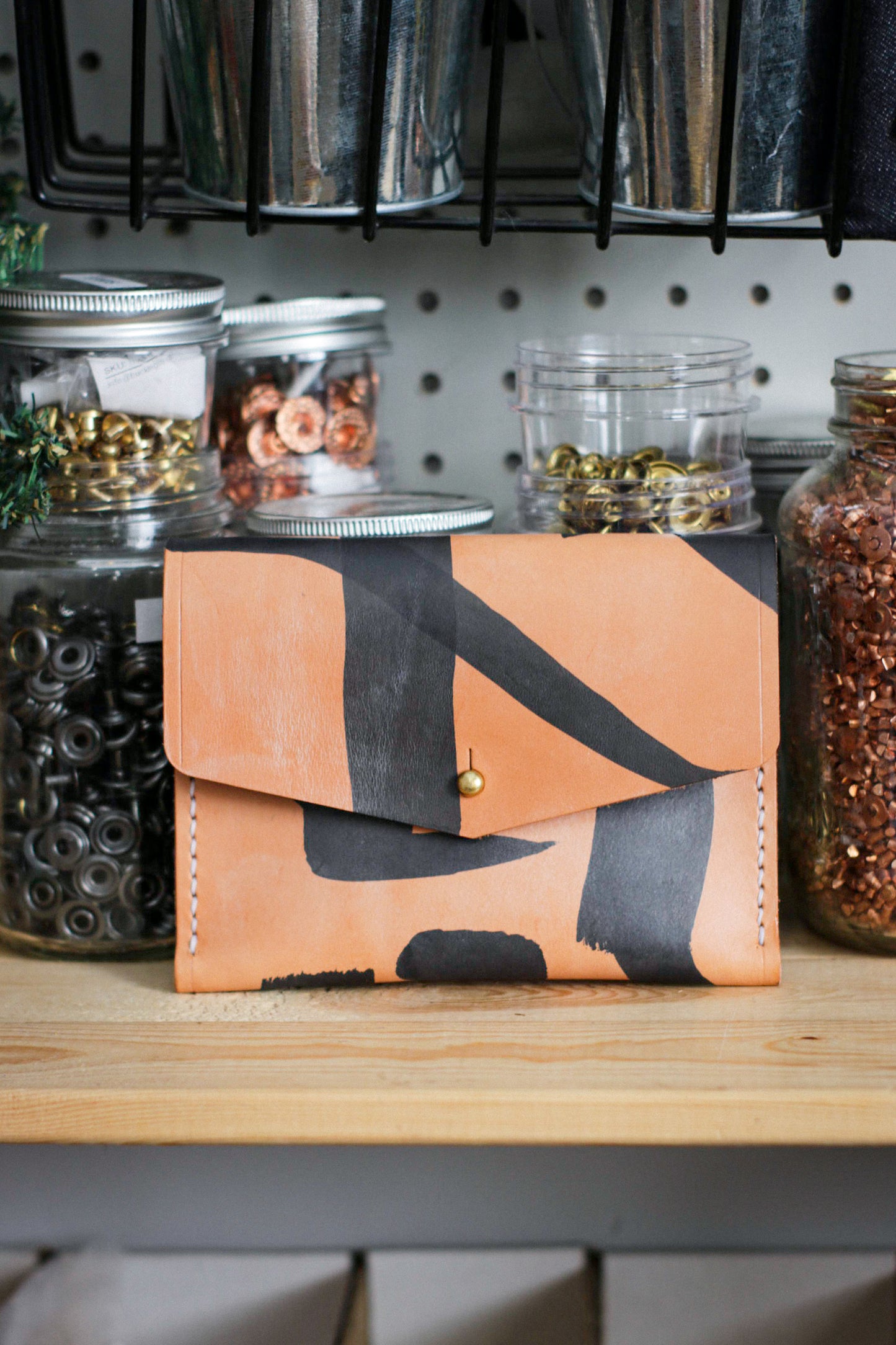 [MISFIT/SAMPLE] Standard Leather Card Pocket | “ART”